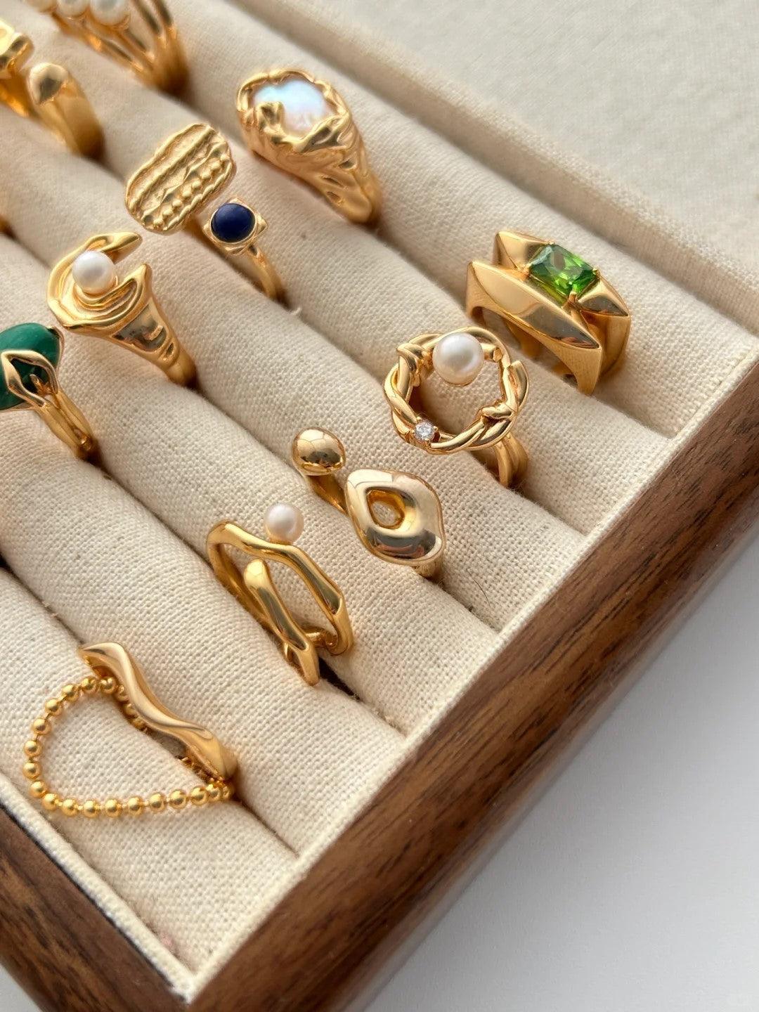 Does Gold Jewelry Tarnish? - Molenia Jewelry