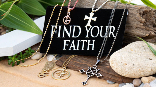 How to Choose a Faith Necklace? - Molenia Jewelry
