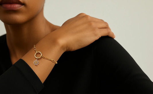 What jewelry is best for everyday wear? - Molenia Jewelry