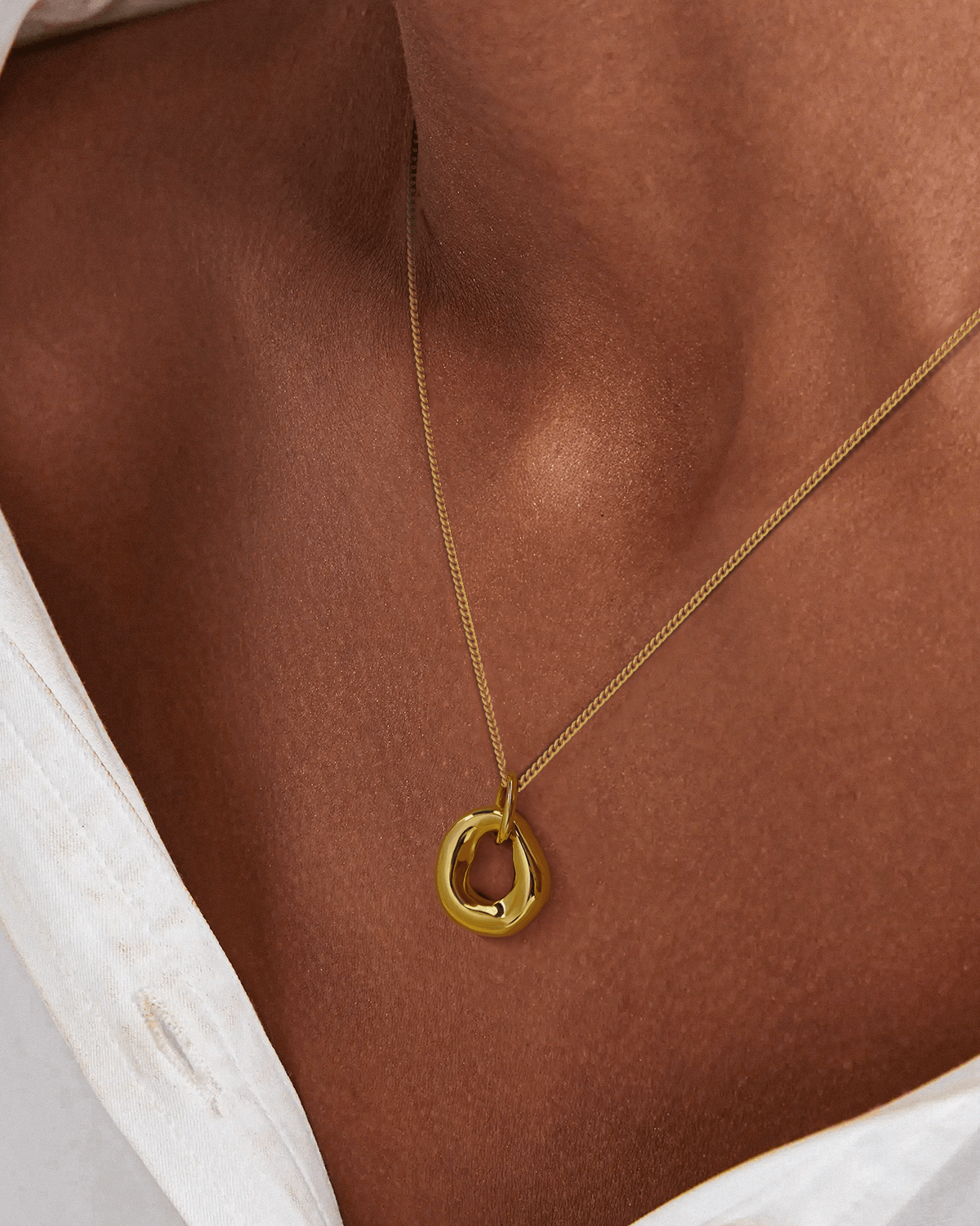 circle pendant necklace