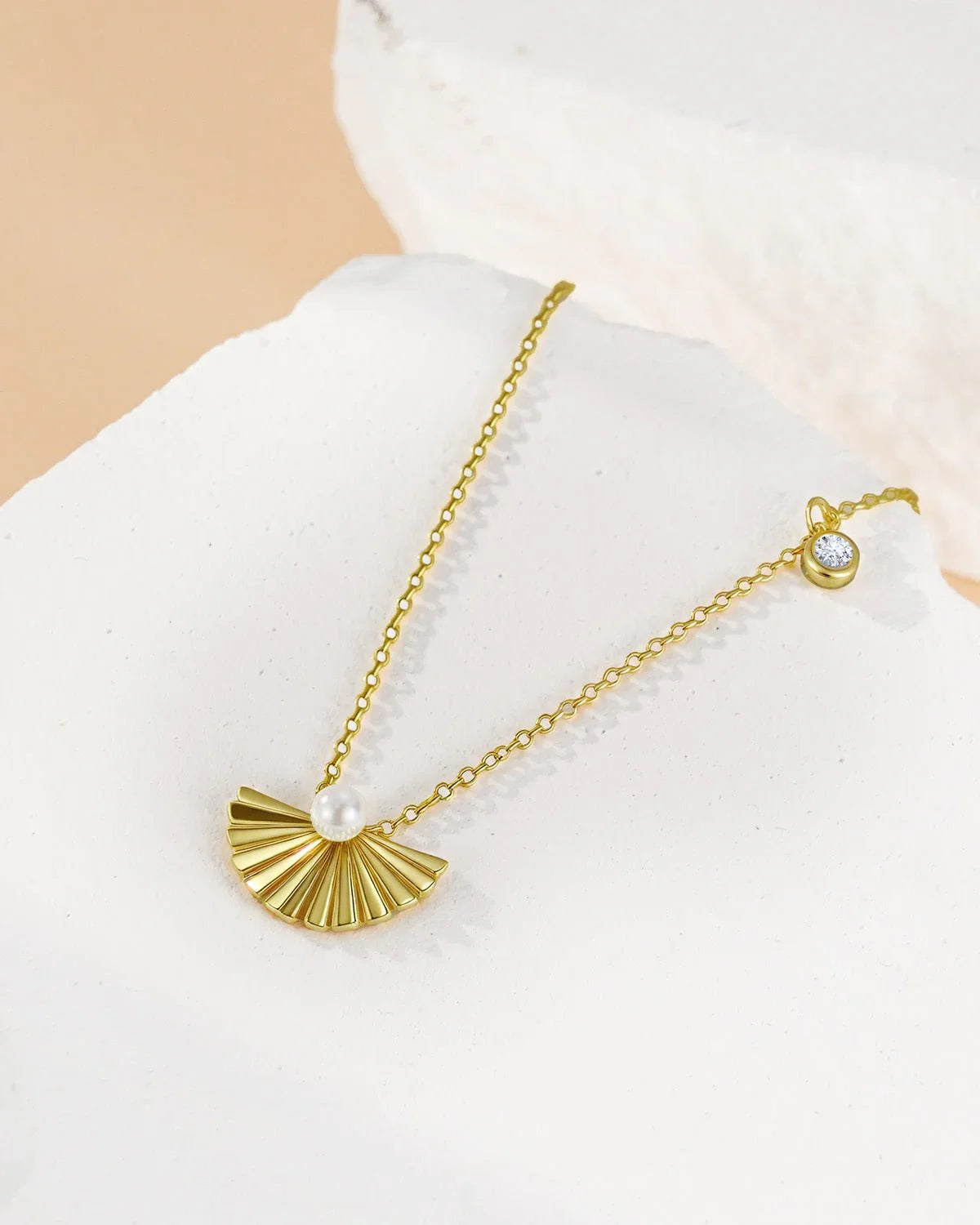 fan pendant necklace