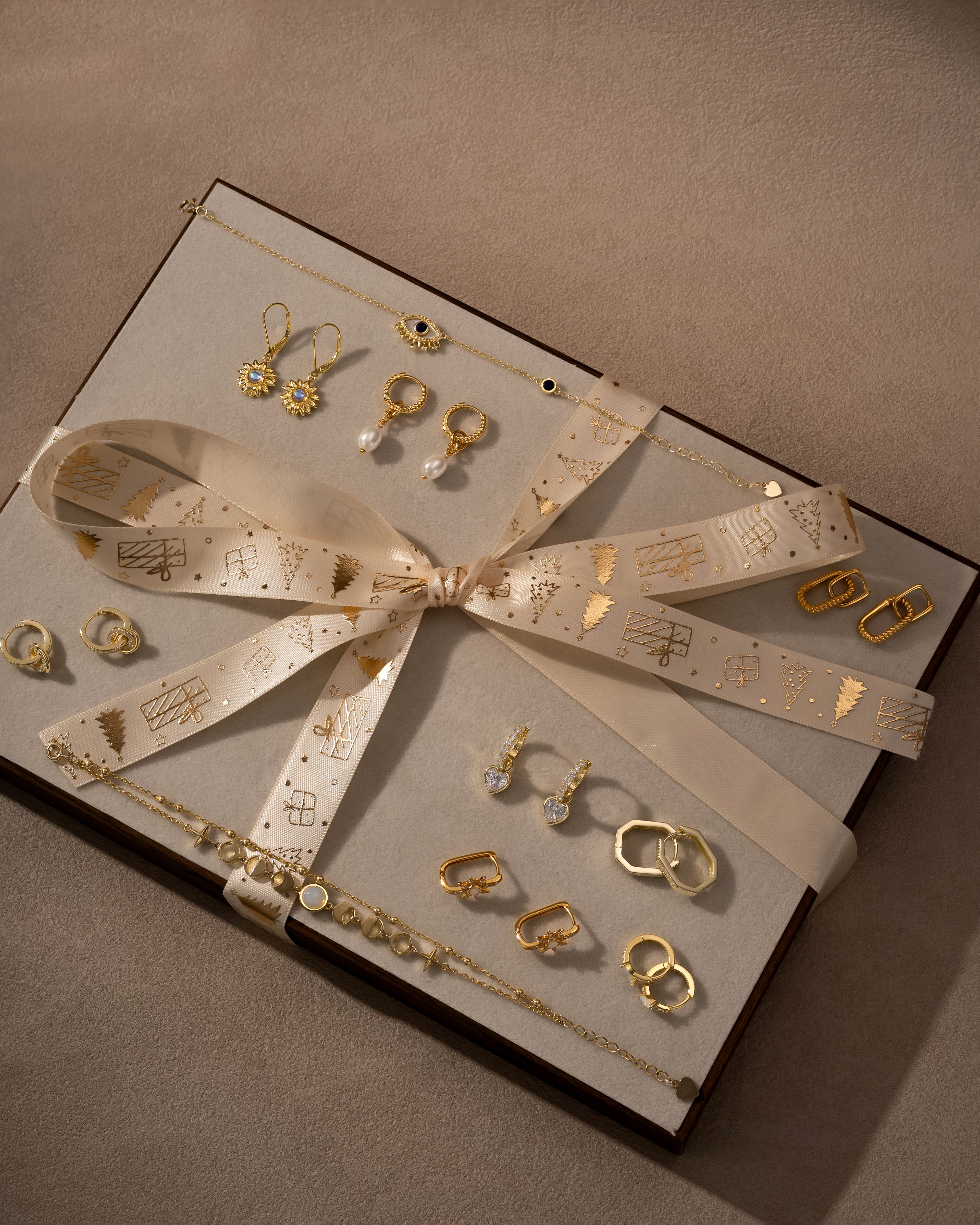 Everyday jewelry for women