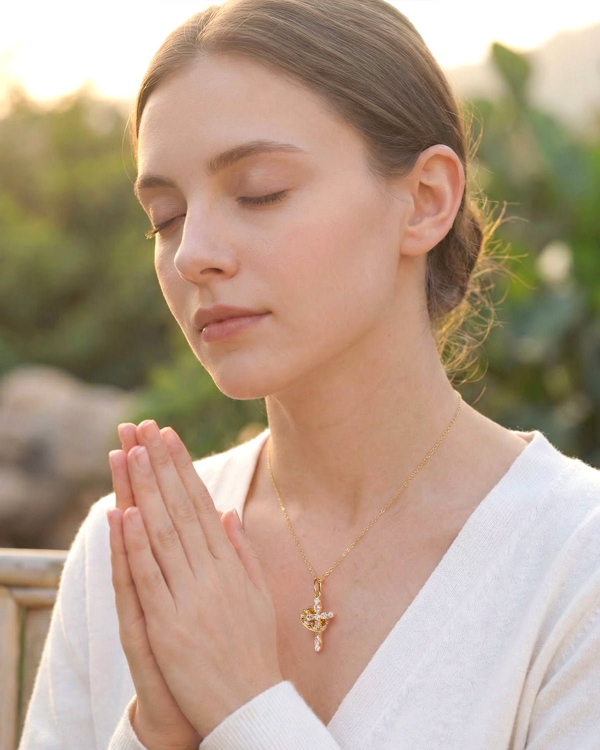 gold cross necklace for women