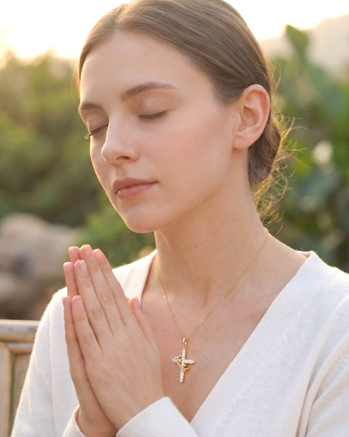 diamond cross necklace