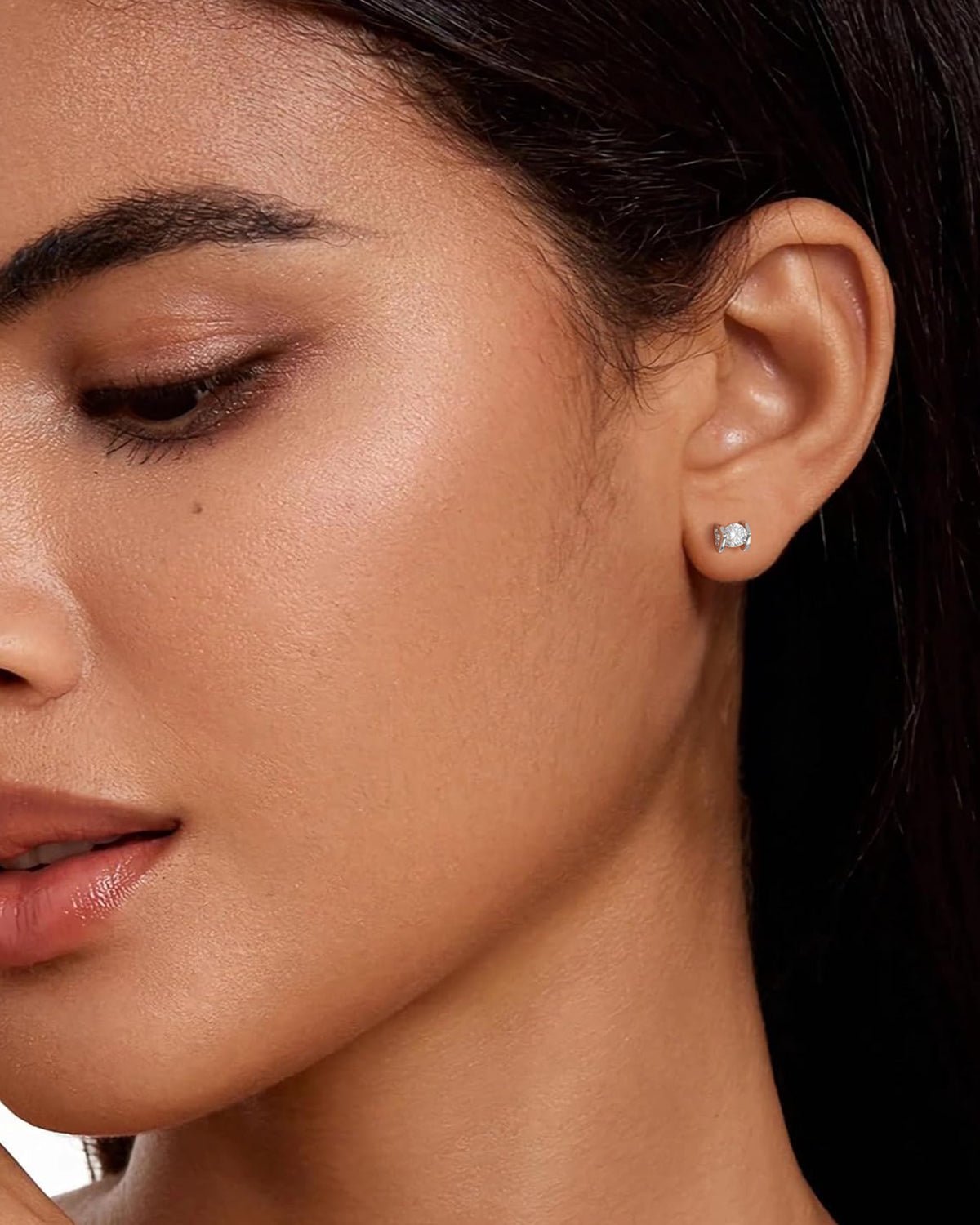 moissanite vs diamond earrings