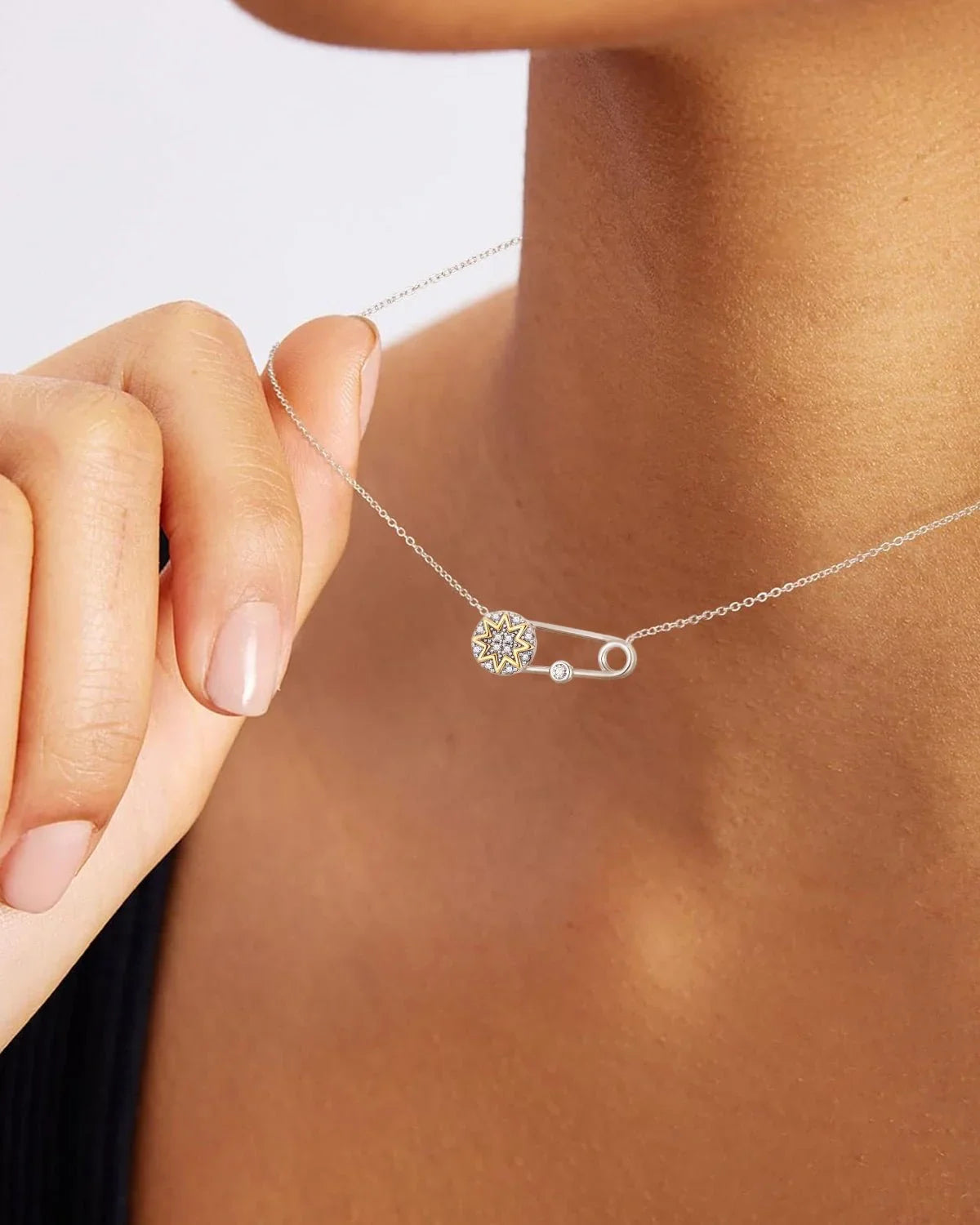 star pendant necklace