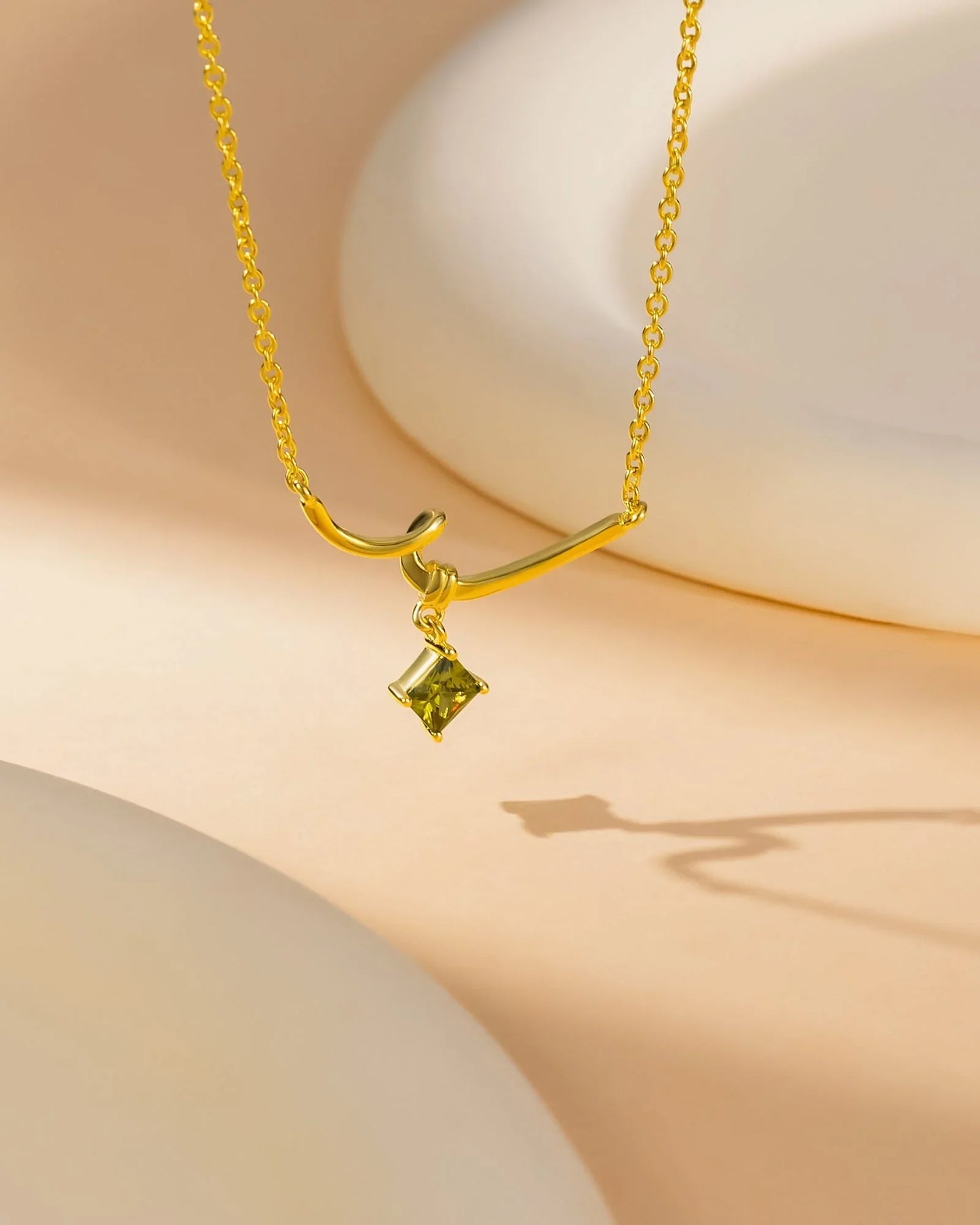 dainty gold necklace