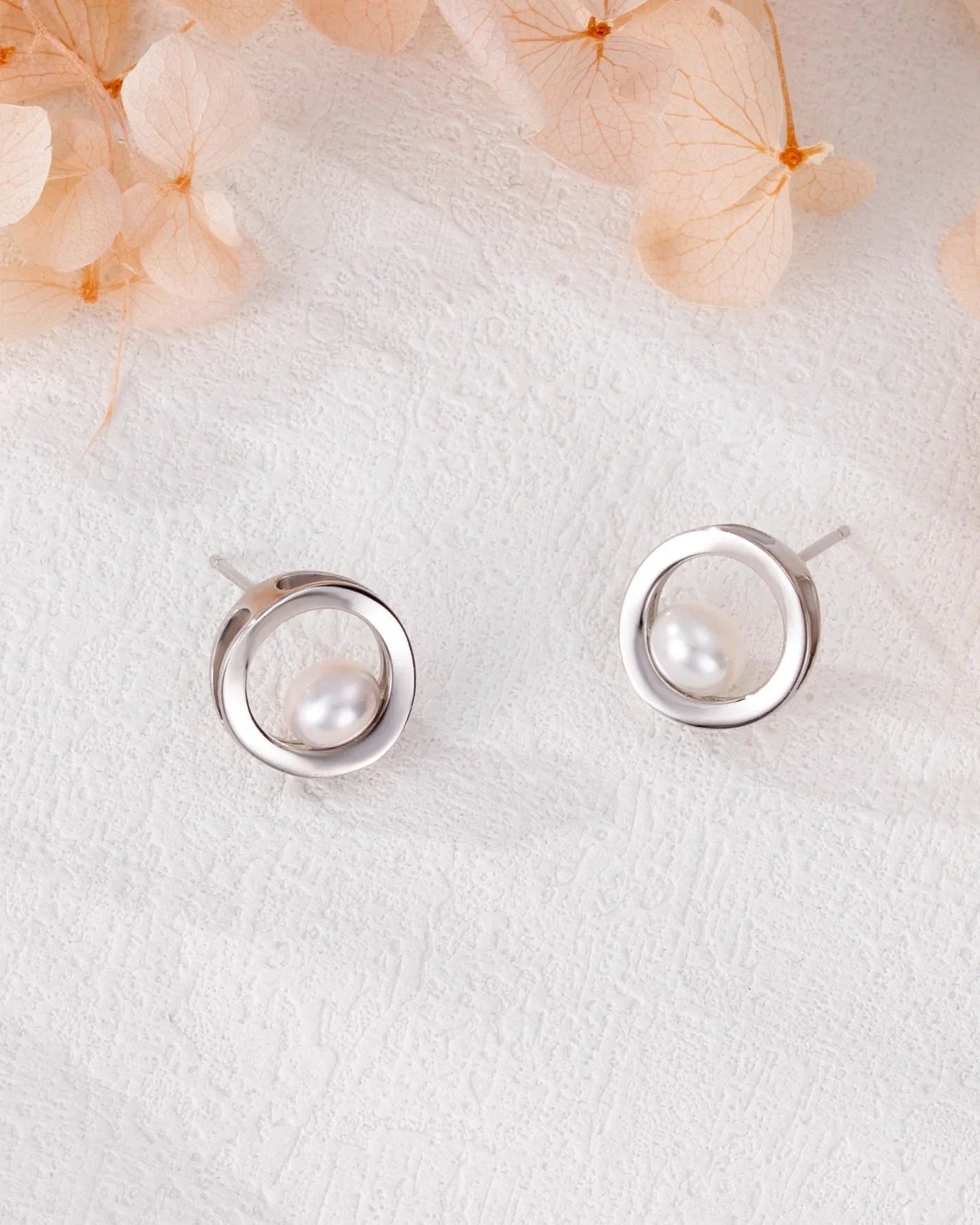 pearl earrings